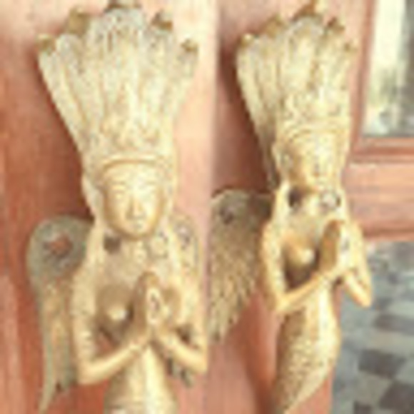 Meet your Posher, Sarah - Picture 1 of 1